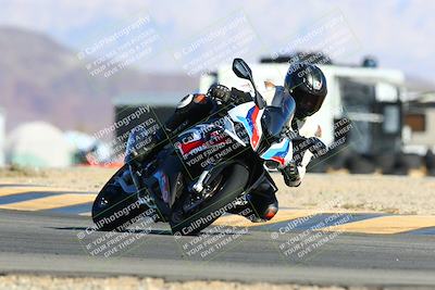 media/Jan-08-2022-SoCal Trackdays (Sat) [[1ec2777125]]/Turn 16 Set 1 (11am)/